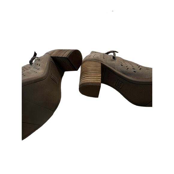 TOMS Desert Taupe Suede Majorca Heeled Peep toe Ankle Boot Women’s Size 8.5 - Picture 5 of 7